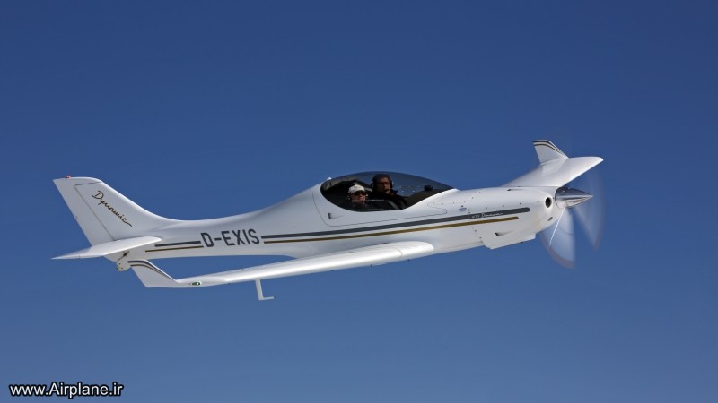 هواپیمای داینامیک Dynamic WT9