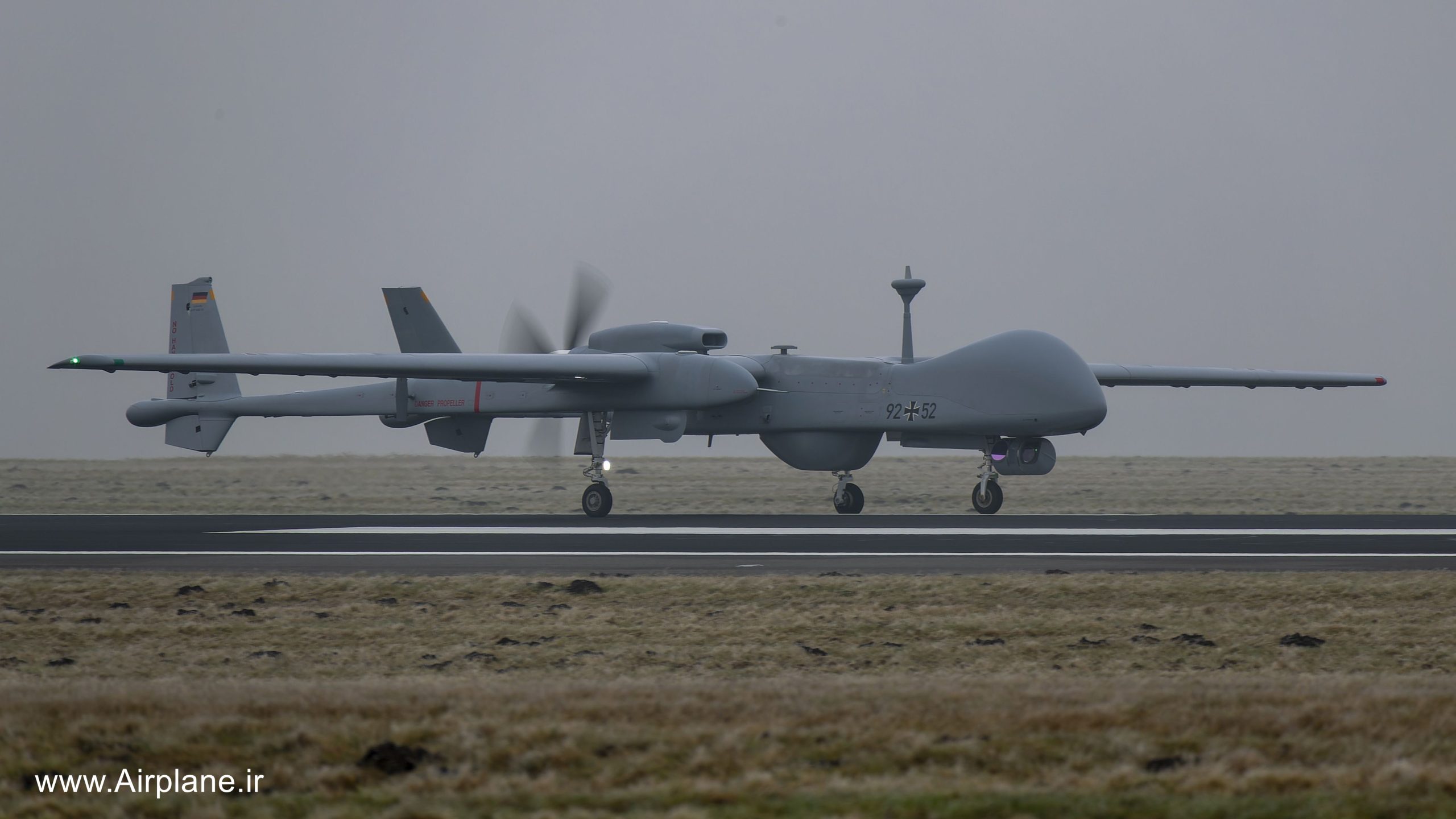 پهپاد هارون IAI Heron TP 