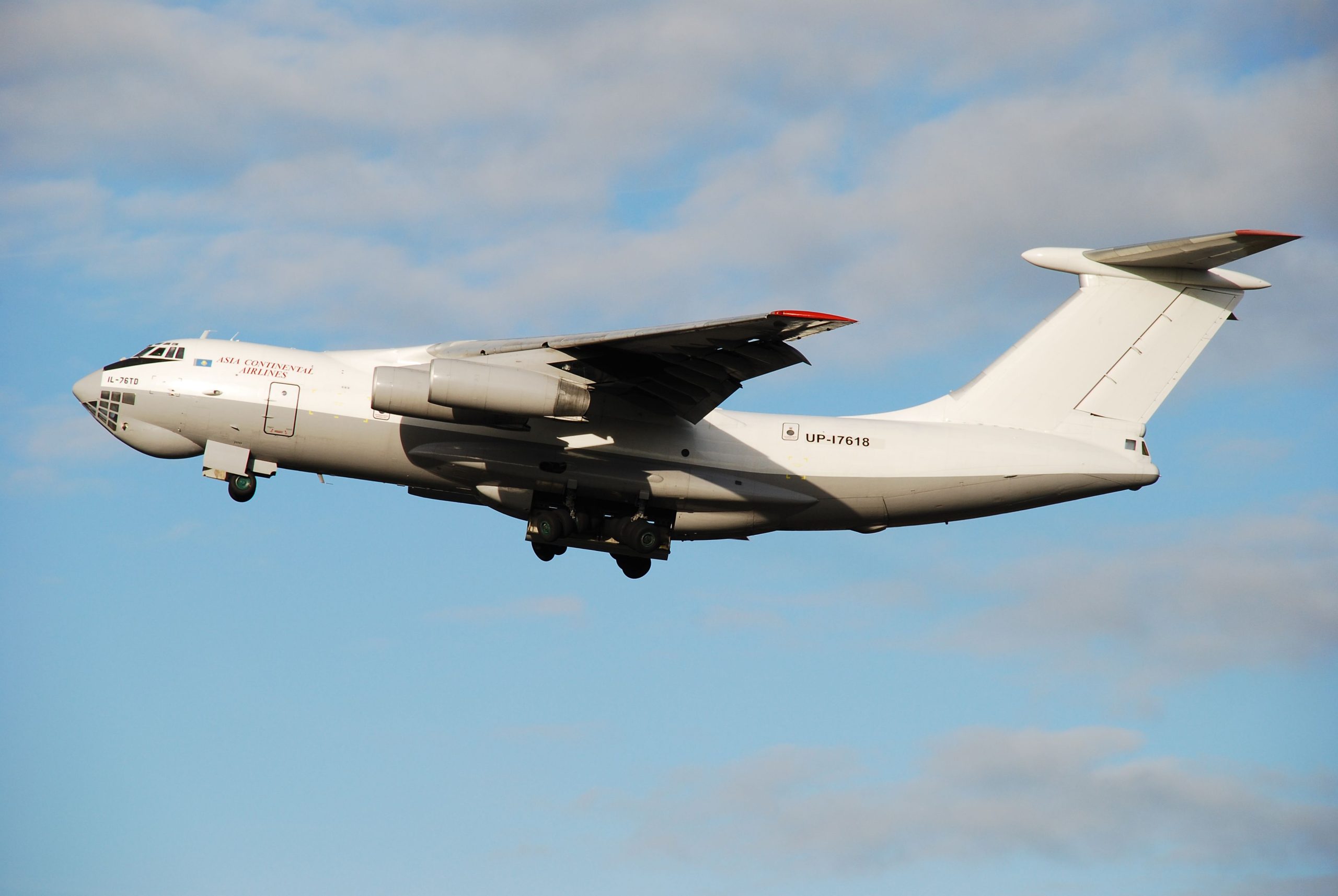 هواپیمای Ilyushin Il-76 
