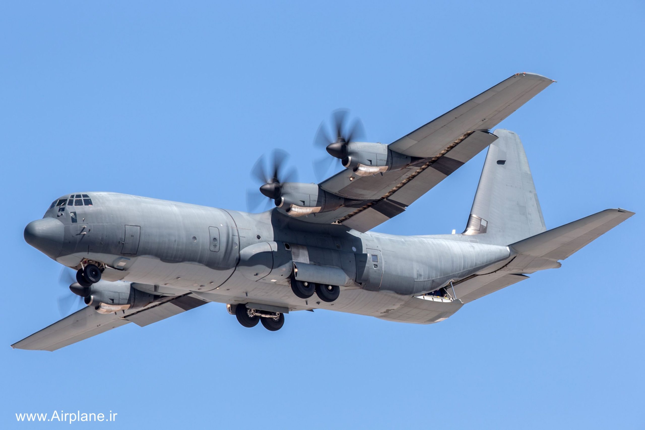 هواپیمای لاکهید C-130 هرکولس