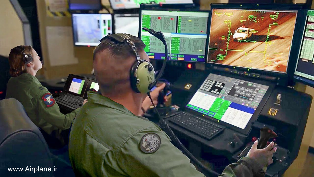 اتاق کنترل هواپیمای بدون سرنشین MQ 9 Reaper