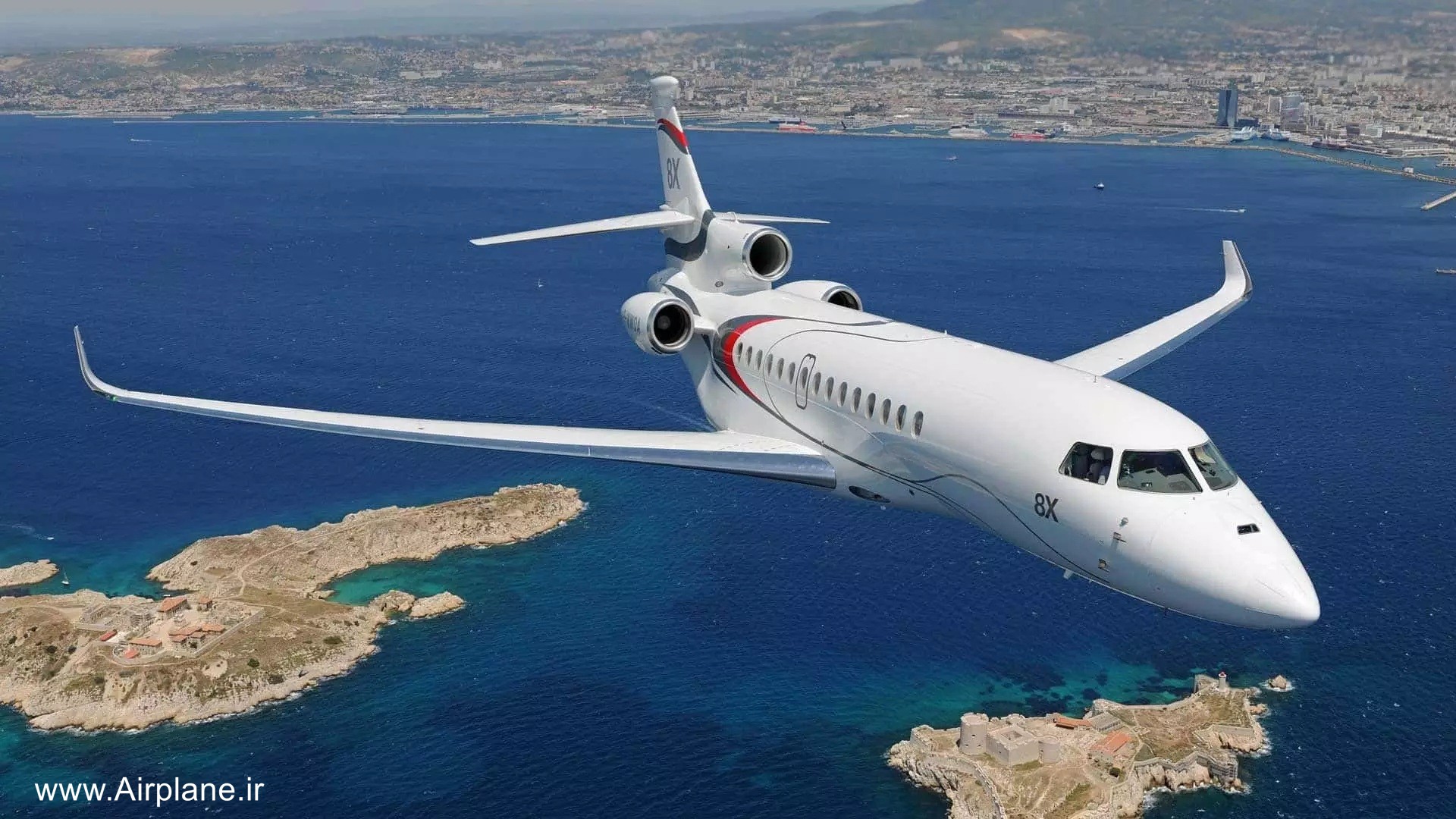 هواپیمای جت شخصی فالکون X8